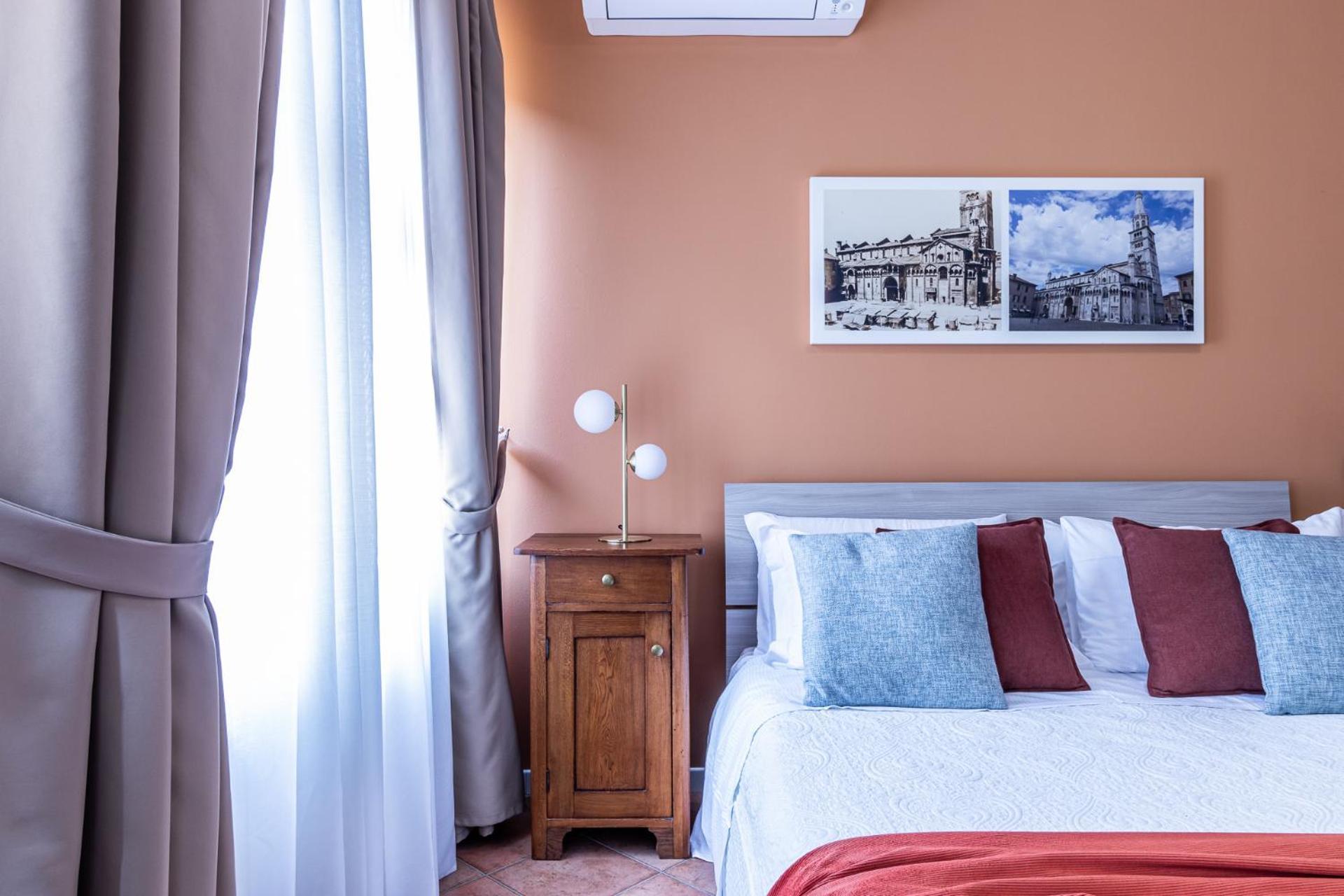 Room&Breakfast Canalino 21 Modena Esterno foto